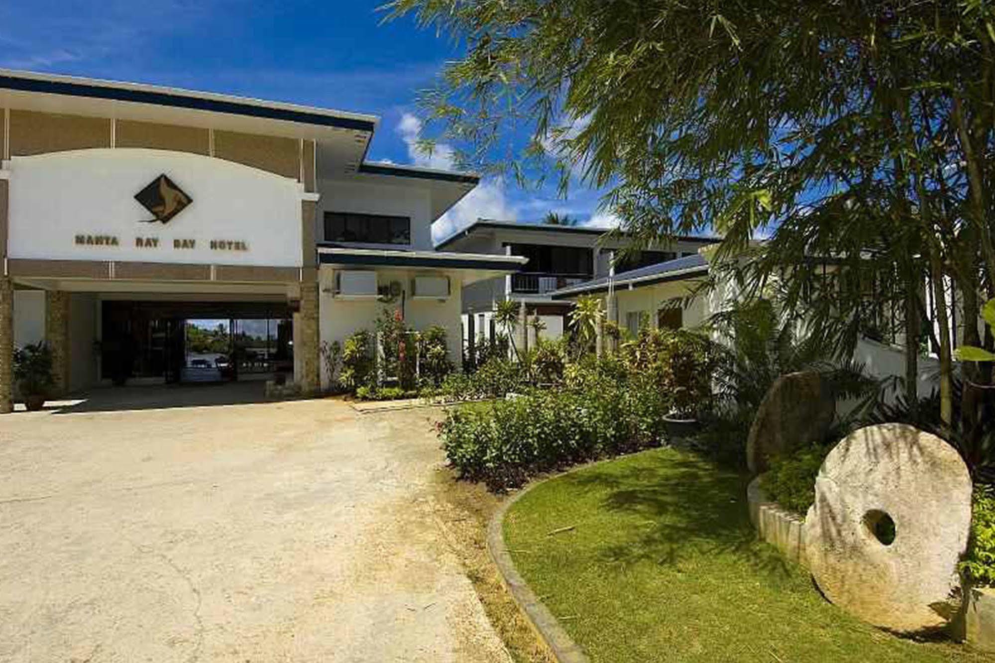 Manta Ray Bay Resort Colonia Exterior photo